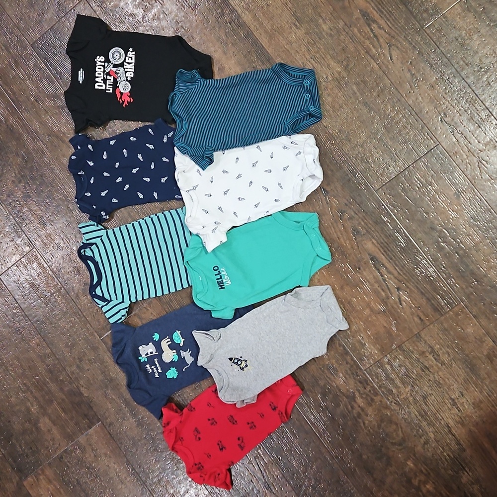 Lot of 9 nb baby onsie shirts